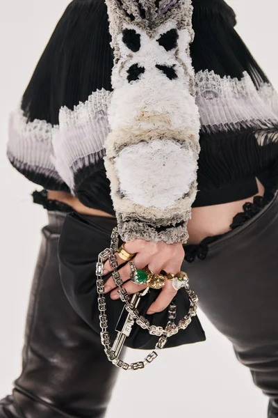 Look 17